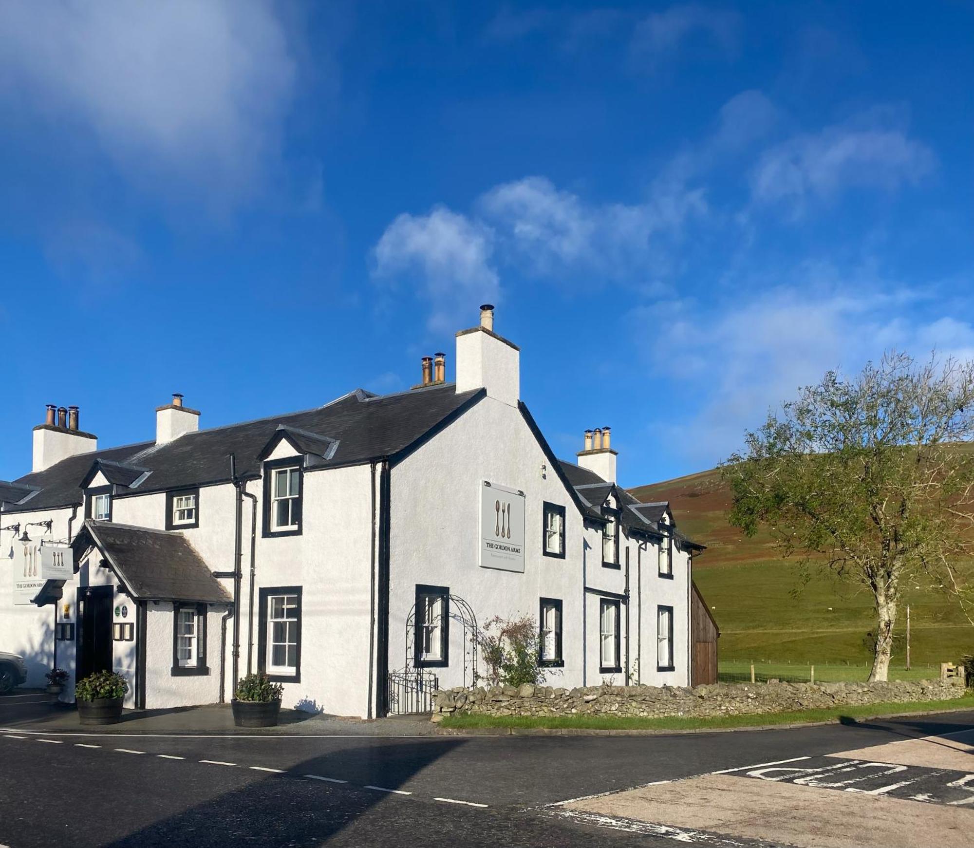 The Gordon Arms Restaurant With Rooms Yarrow Экстерьер фото