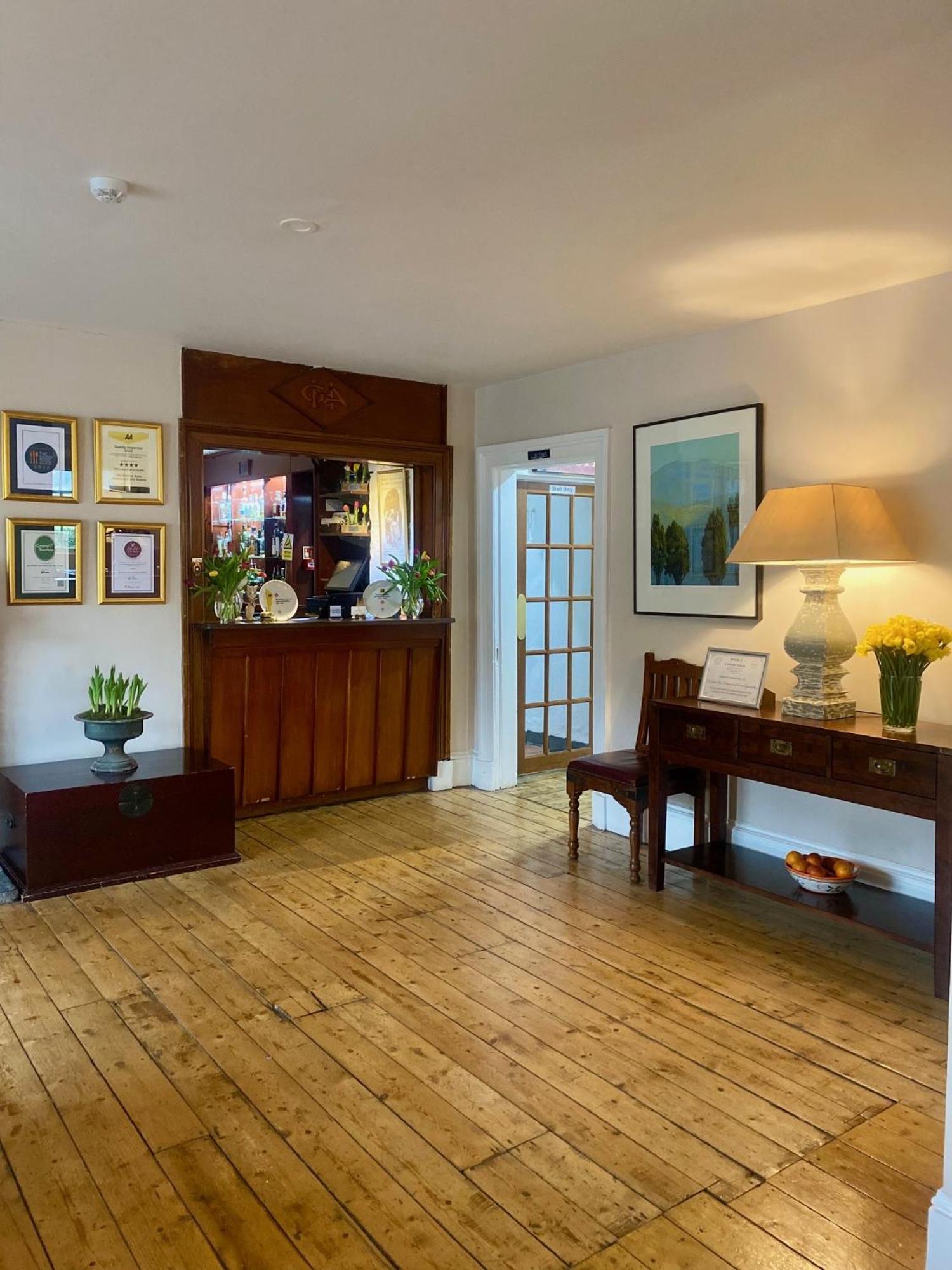 The Gordon Arms Restaurant With Rooms Yarrow Экстерьер фото